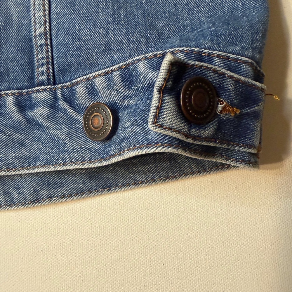 EUC Grunge Distressed ASOS Blue Women's Denim Jacket Size 6 - Picture 8 of 11